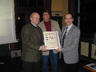 �berreichung der Urkunde